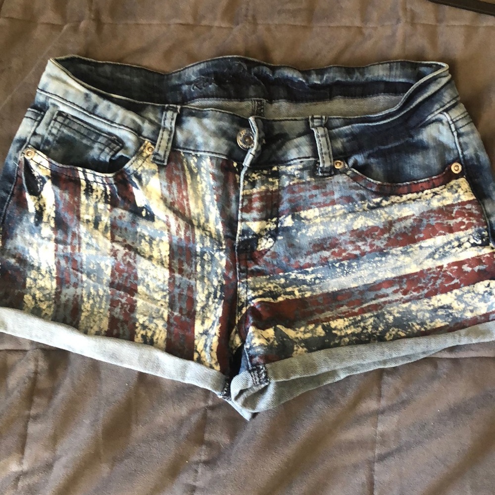 Super cute American painted flag shorts